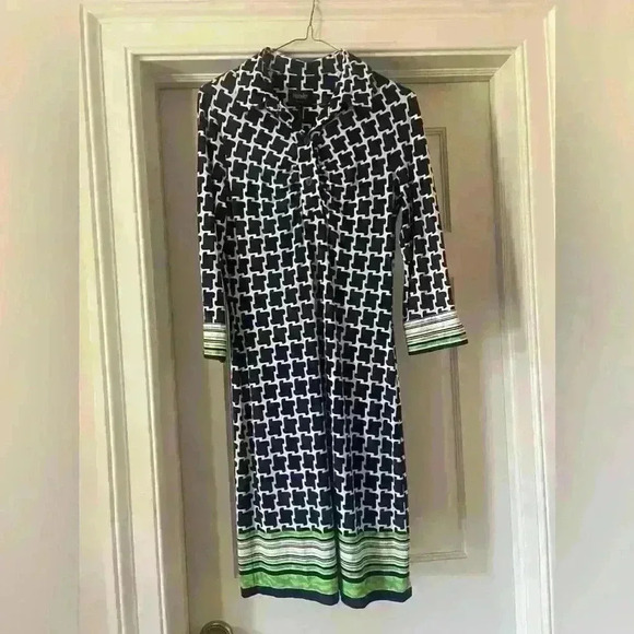 Laundry by Shelli Segal dress Size 4. Exc condition wrinkle free Lightweight - Picture 11 of 11